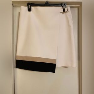 White House black market side ring skirt